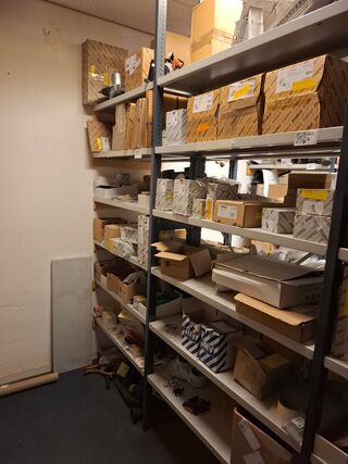Partij installatiemateriaal in 2mtr stelling vnl Vaillant