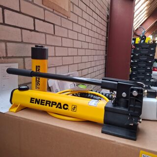 Hydraulische handpomp met cilinder Enerpac , SCR256H | 25 ton