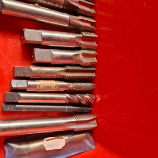 Ca. 75x Diverse machinetaps