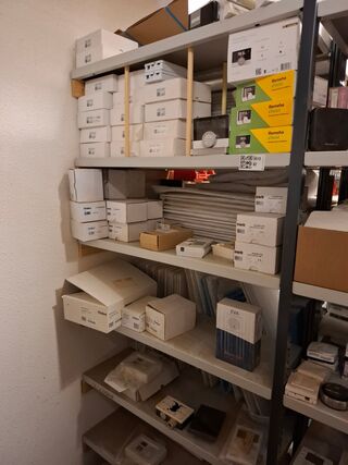 Partij installatiemateriaal in 1mtr stelling o.a. Vaillant, Remeha