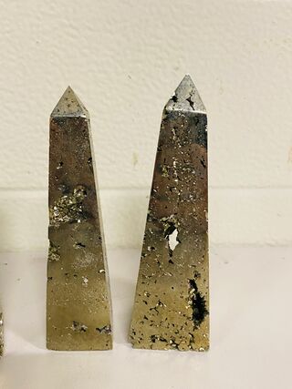 4x Pyriet obelisken (4-zijdig)