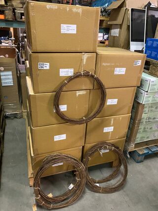 Ca. 11x Dozen a 12 stuks natuurlijke kransen