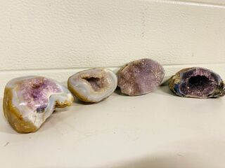 4x Amethist / chalcedoon geode