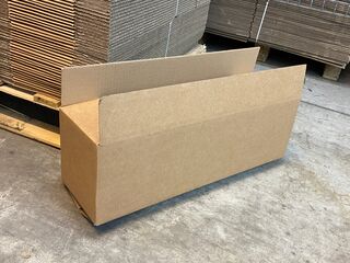 Ca. 300x Verzenddozen, bruin, 60x18x18cm