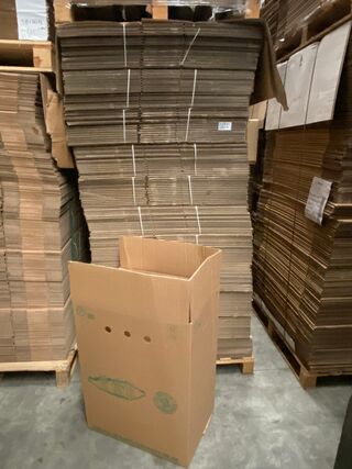 Ca. 165x Grote verzenddozen Euro 80, dubbelgolf, bruin