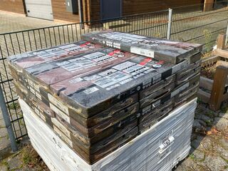 Ca. 15x Pak dakshingles, IKO, rood, 3m2 per pak