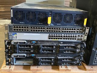 Diverse Netwerkswitches en rackservers