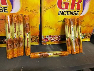 Ca. 600x Pakjes wierrook