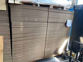 Ca. 135x Grote verzenddozen, dubbelgolf, bruin, 100x100x40cm