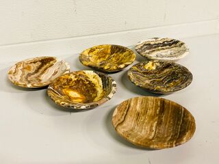 6x Aragoniet (of Onyx-Marmer) schalen