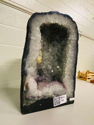 Bergkristal met Amethist geode