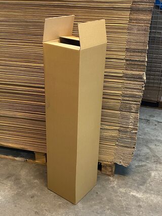 Ca. 250x Kokerdozen, bruin, 25x25x105cm