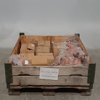 Partij borgenpennen en stukjes buis