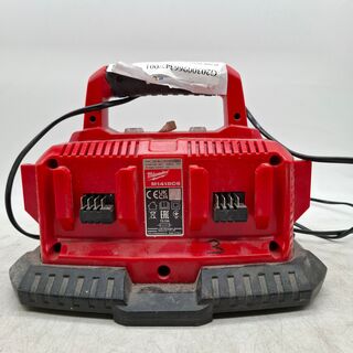 Multi acculader, Milwaukee, M1418C6