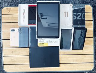 8x Smartphones en tablets O.a. Google Pixel 8, Samsung, Xiaomi, Empori