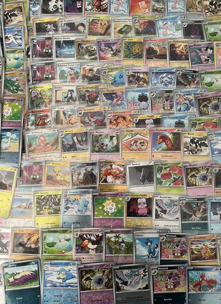 Ca. 250x Speciale reverse holo rare Pokémon-kaarten