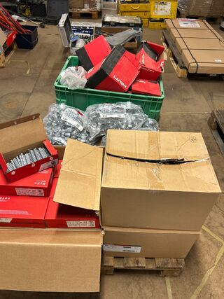5000x Hilti bevestigingsmaterialen w.o. leidingbeugels, bevestigingscl