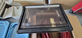 Camper en caravan onderdelen inclusief palletbox, O.a. Dometic, Reimo