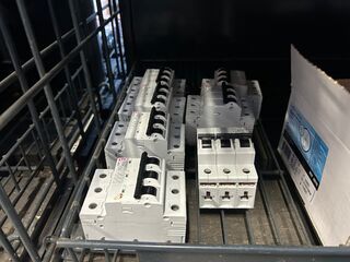 Inhoud stellingvak w.o. installatieautomaten W.o. ABB, ETI