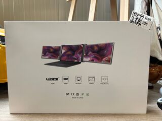 Triple-monitor uitbreiding voor laptops met tas