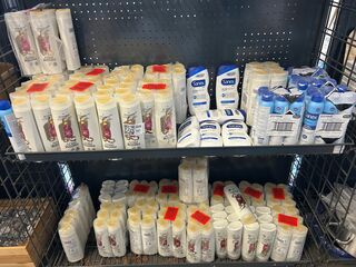 194x Verzorgingsproducten w.o. deodorant W.o. Sanex