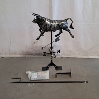 RVS Windwijzer Tuinbeeld, Stier