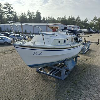 Zeilboot zonder mast, 2002