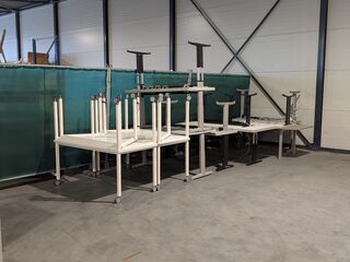 Ca. 17x Diverse kantoortafels en bureau’s