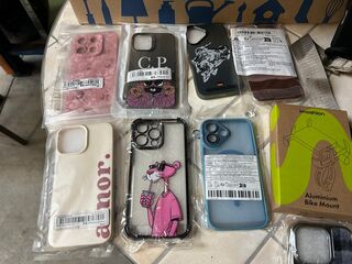 Partij smartphone hoesjes en accessoires W.o. Selencia, imoshion