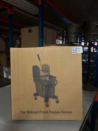 Professionele schoonmaakwagen