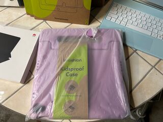28x Tablet / iPad hoezen en accessoires W.o. HUAWEI, imoshion