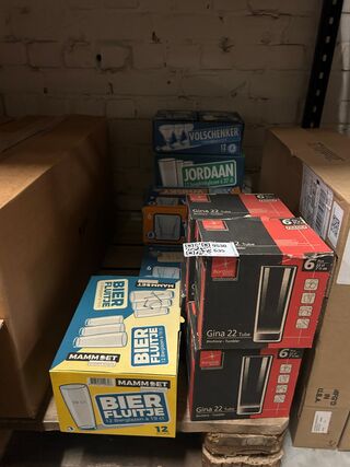 100x Bier / whisky glazen W.o. Mammoet