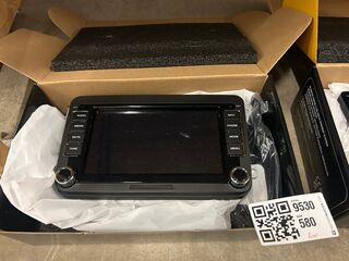 2x Infotainment- of head-units W.o. Navibop