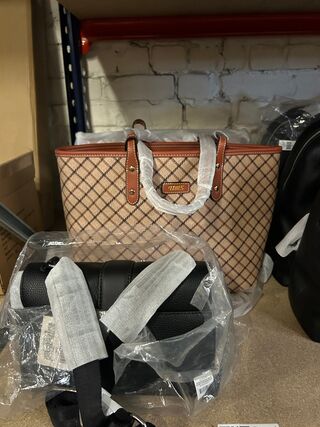9x Calvin Klein tas, 2x diverse tassen