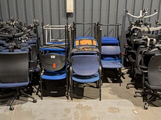 Ca. 15x Diverse vergaderstoelen, blauw
