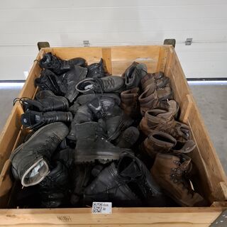 Partij schoenen in diverse soorten en maten, Meindl / Lowa / Haix