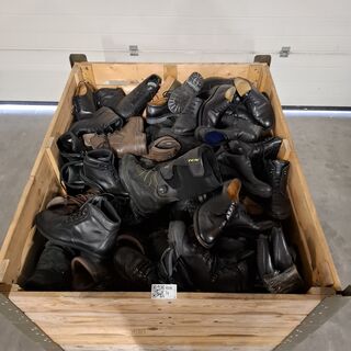 Partij schoenen in diverse soorten en maten, Meindl / Lowa / Haix