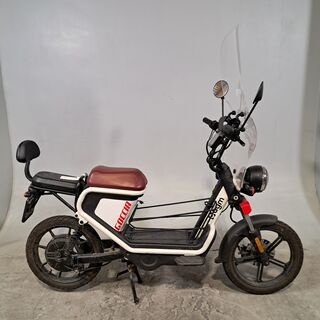 Elektrische scooter, AGM, Goccia GEV1000