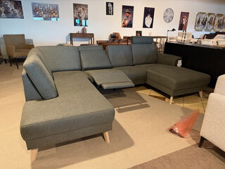U-bank met open eiland en lounge, elektrisch verstelbaar army green