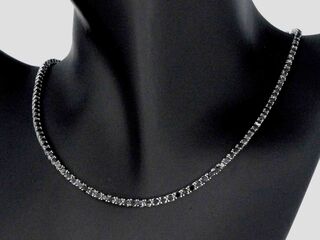 Tenniscollier met natuurlijke zwarte diamanten