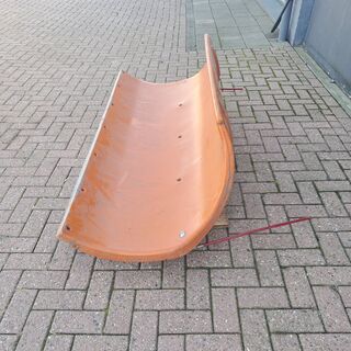 Sneeuwschuif, Nido