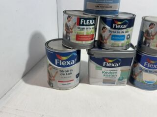 Partij flexa verfproducten