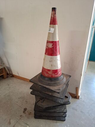 8x Verkeerskegel