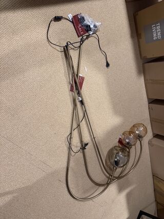 3 lampen  goudkleurig
