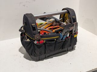 Zonnepaneel installatiemateriaal met gereedschap