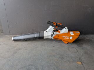 Ruggedragen Accu en Bladblazer, STIHL, AR3000L & BGA200