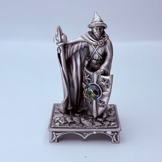 Tudor Mint England – The Wizard Knight statuette met zilver vergoten