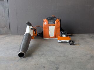 Ruggedragen Accu en Bladblazer, STIHL, AR3000L & BGA200
