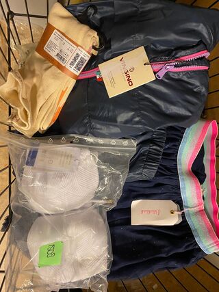 Ca. 70x Kleding, Hunkemöller, Tommy Hilfigher, Cyell Etc.