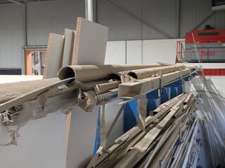 Draagarmstelling met inhoud
